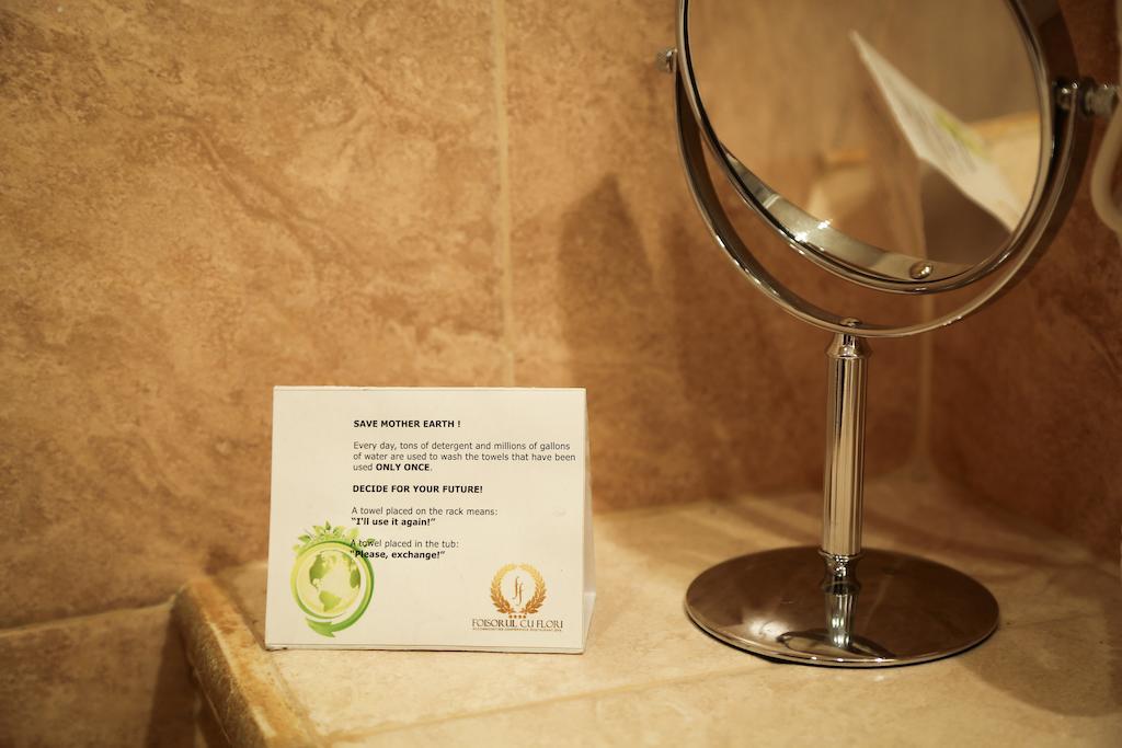 Hotel Foisorul Cu Flori سِنايا الغرفة الصورة